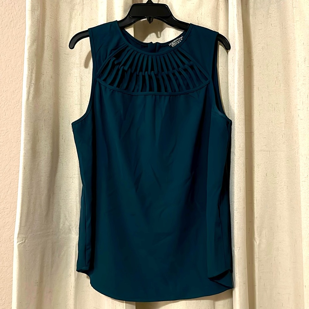 Papermoon Dark Green Sleeveless Blouse w/ Neckline Woven Detail - Size XXL